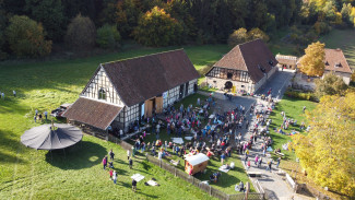 Bild der letzten Kirchen Kunterbunt in der alten Schäferei